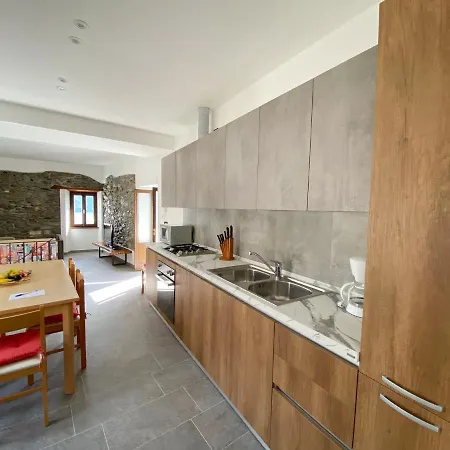 Independent Stone House With Lake View Musso Exterior foto